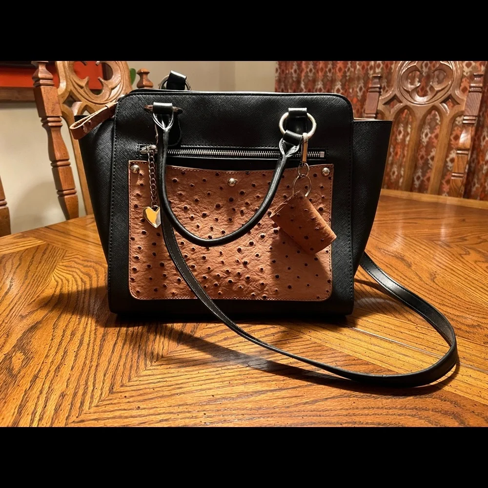 Aurielle Leather by Carryland purse - Picture 1 of 7